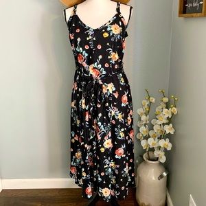 TORRID DRESS!!! Floral Midi Dress, NWT, Size 00X!